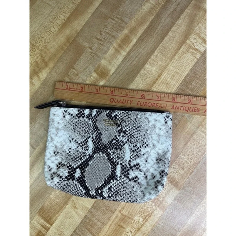 Victoria Secret Wristlet‎ Snakeskin purse